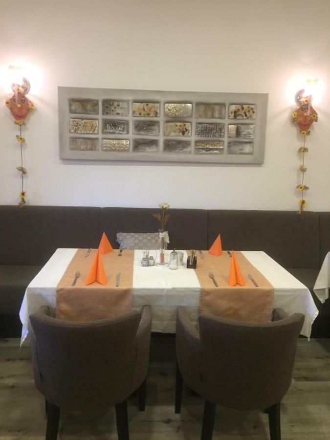 Pension&Restaurant La Amalia Bad Sauerbrunn Esterno foto
